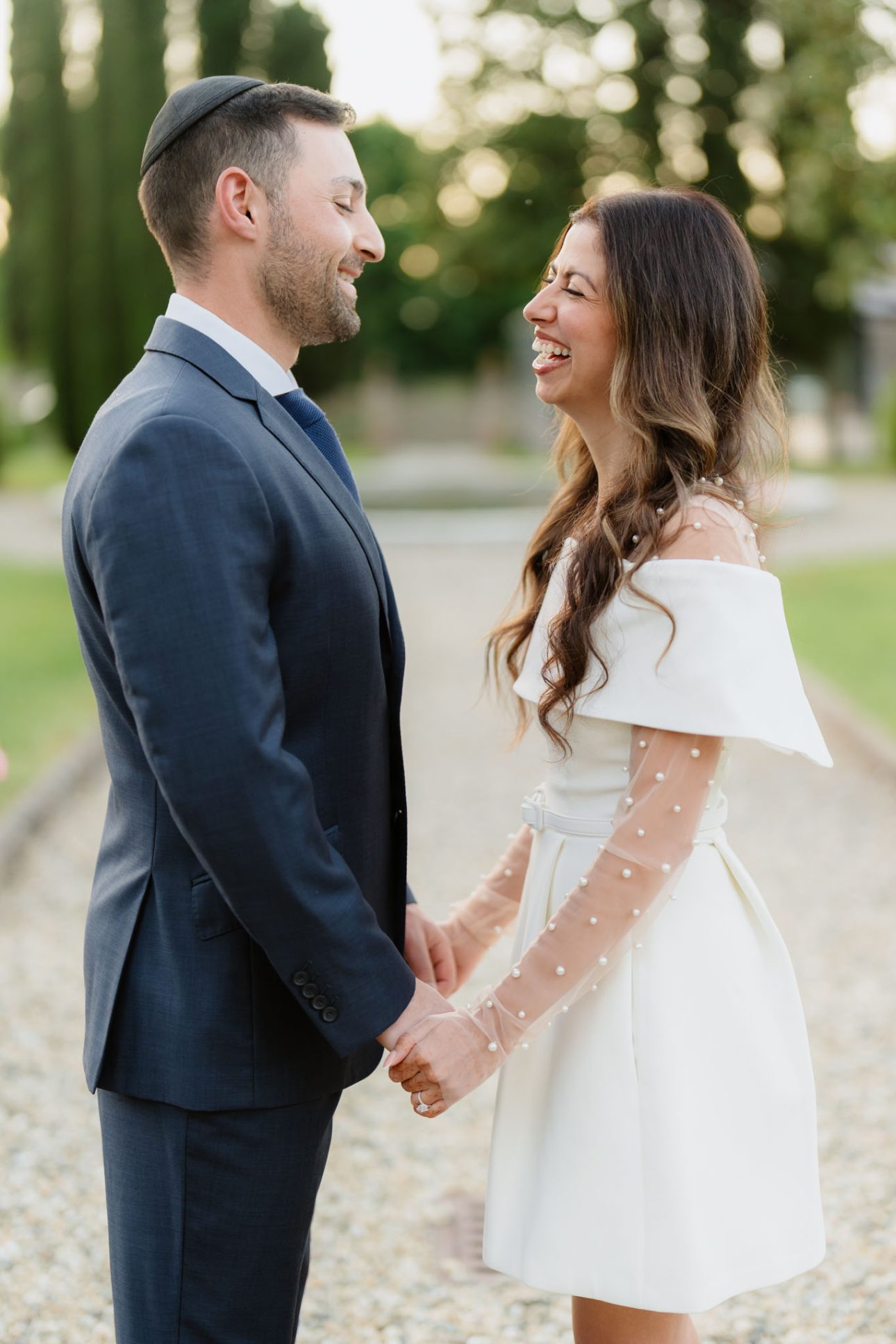 Candid moment during Shabbat luxury Jewish Wedding Tuscany